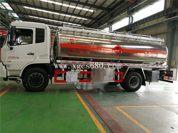 廈工楚勝油罐槽罐專用車廠家官網(wǎng)_移動加油站運油車_危險品液體運輸車改裝廠_ 鋁合金液罐運輸運油車價格_飛機加油越野油罐車_全地型四驅(qū)油罐加油車_殯葬殯 儀車改裝廠_混凝土攪拌水泥罐車_液化氣運輸罐車圖片_廠家直銷二手國三國四油 罐車礦區(qū)專用大馬力槽罐車 廈工楚勝油罐槽罐專用車廠家官網(wǎng)_移動加油站運油車_危險品液體運輸車改裝廠_ 鋁合金液罐運輸運油車價格_飛機加油越野油罐車_全地型四驅(qū)油罐加油車_殯葬殯 儀車改裝廠_混凝土攪拌水泥罐車_液化氣運輸罐車圖片_廠家直銷二手國三國四油 罐車礦區(qū)專用大馬力槽罐車